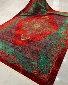 فرش دست بافت رنگ قرمز ۴